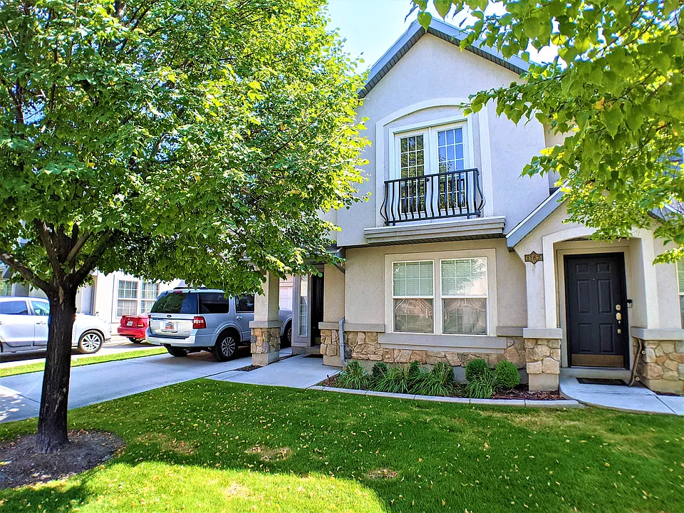 1163 W 1330 S