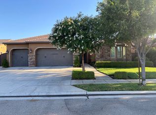3175 Mitchell Ave, Clovis, CA 93619