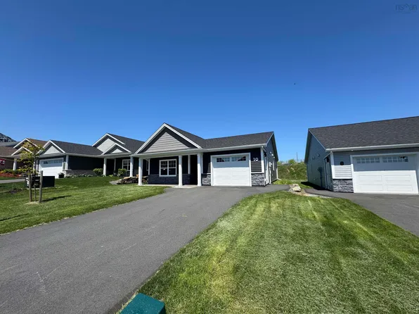 10 Elizabeth Ave, Garlands Crossing, NS B0N 2T0