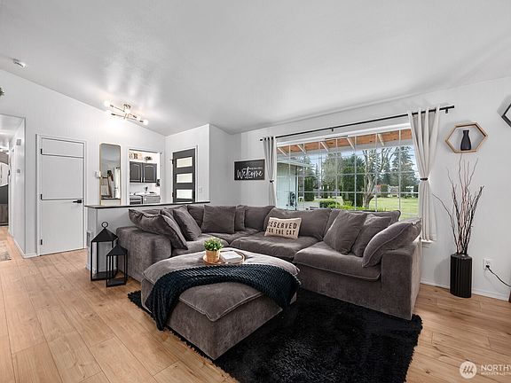 4th image of 17 Conley Lane