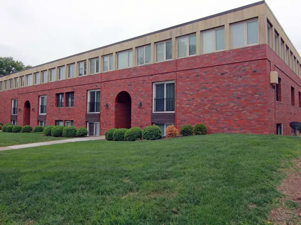 4903 California St #13, Omaha, NE 68132