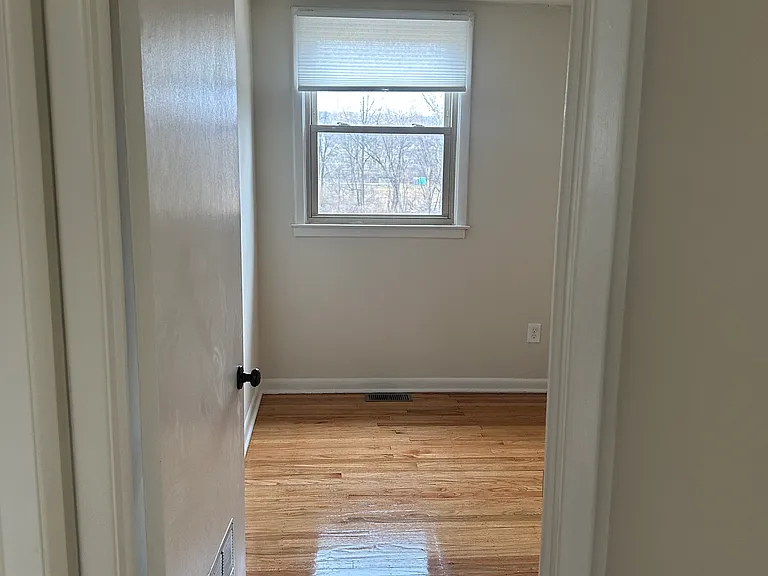 315 Mary St — Photo 5
