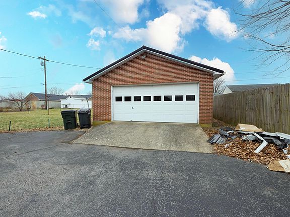4th image of 258 Eastridge Dr