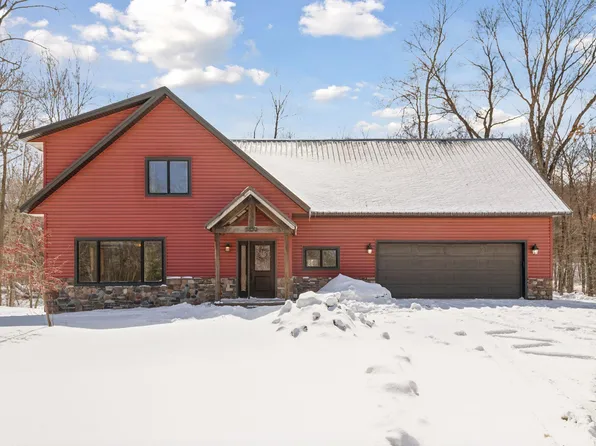 2432 Cherry Dr, Osceola, WI 54020