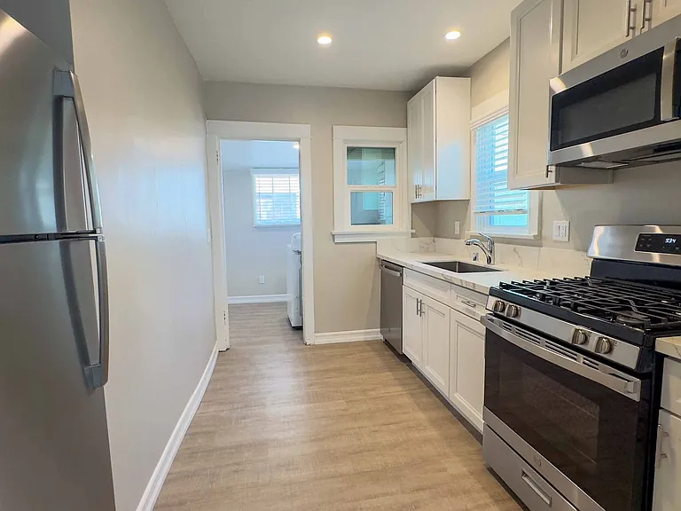 DL Georgia — Photo 15