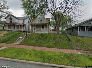 510 Linn St, Leavenworth, KS 66048