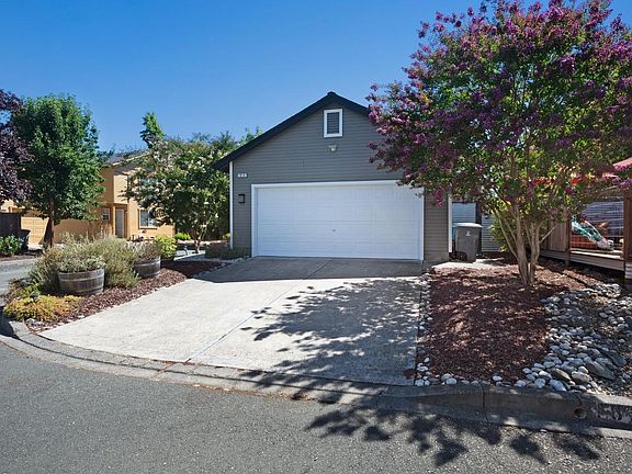 4th image of 1818 Rhianna Street
