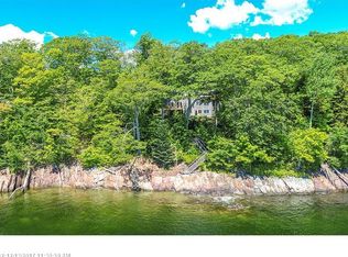 579 Belfast Rd, Camden, ME 04843