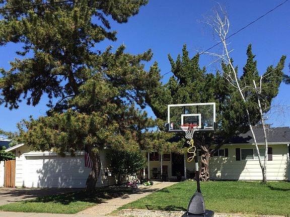 2nd image of 1161 Galaxy Dr