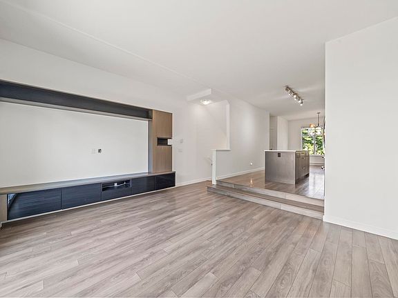 3rd image of 15340 Guildford Dr #55