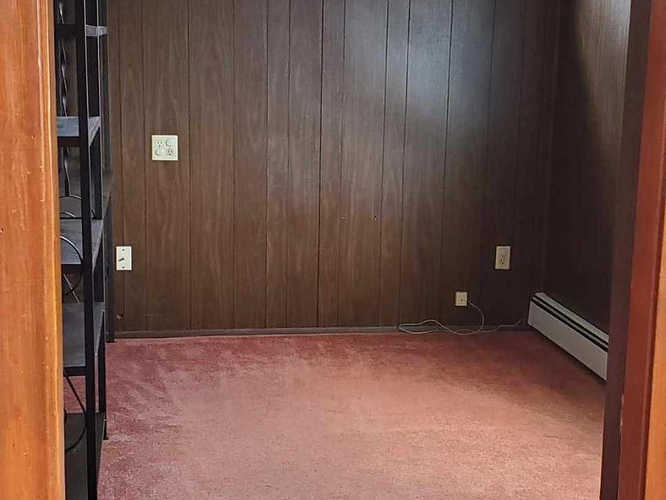 1st image of 24 Elton St Floor 2