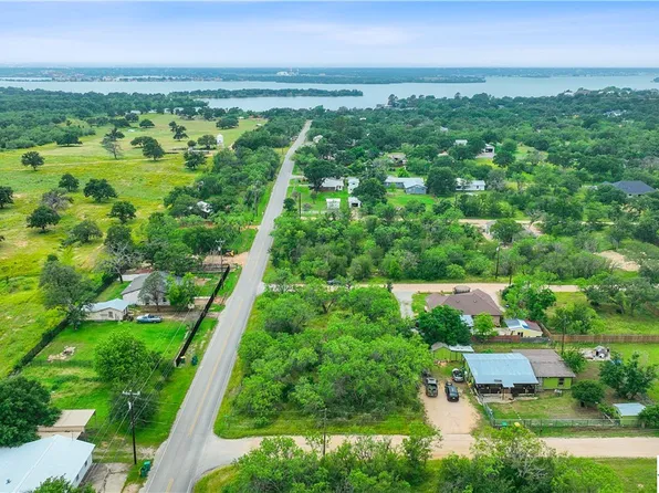 Moss Valley Ln, Marble Falls, TX 78654