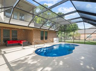 212 Familia Ct, Azle, TX 76020