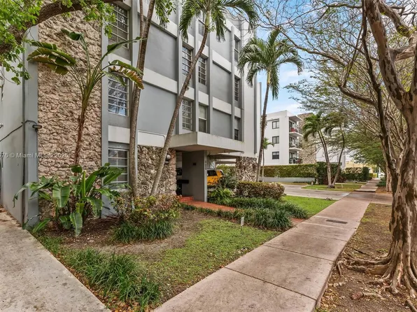 820 Salzedo St APT 303, Coral Gables, FL 33134
