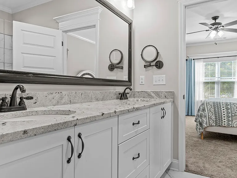 1540 Carriage Ridge Dr — Photo 29