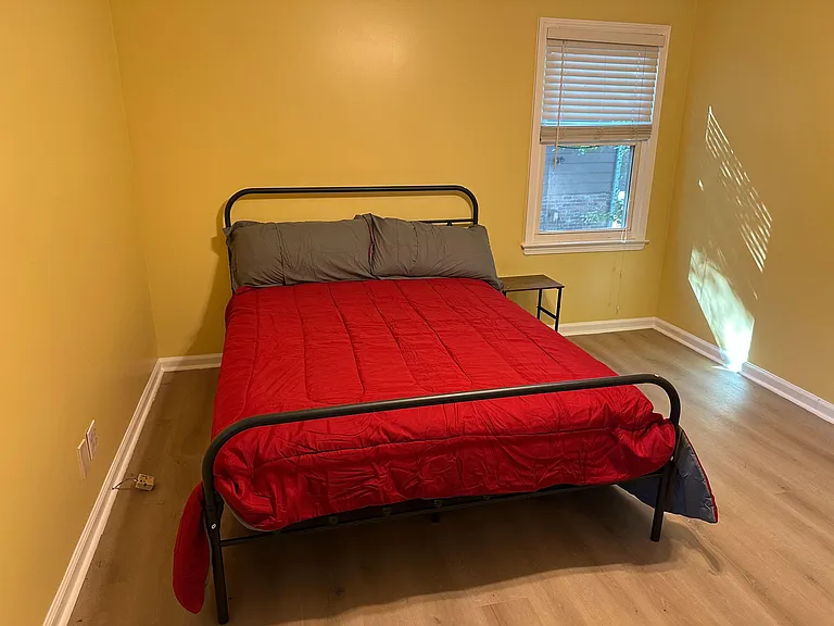 Queen Bed