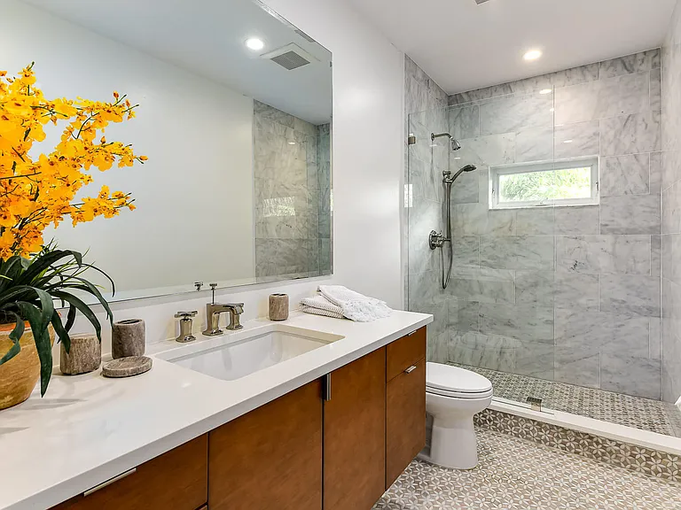 443 Seaview Ave — Photo 17