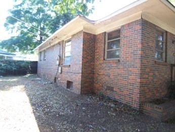 2nd image of 5501 Woodfield Rd