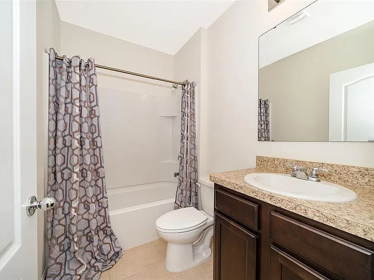 241 Arbor Lakes Dr — Photo 21