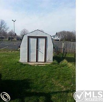 3 - Shed.jpg