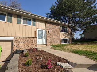 7216 Washington St, Ralston, NE 68127