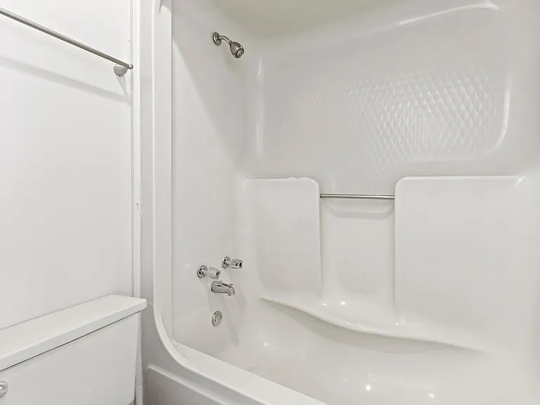 Hampton Harbor Townhomes — Photo 23