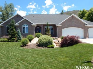 233 N Abrams Way, Fruit Heights, UT 84037