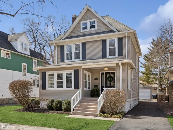 422 N Kensington Ave, La Grange Park, IL 60526