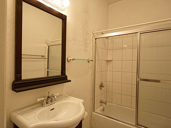 2nd Bathroom