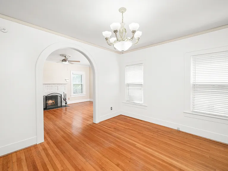 1550 Castle Ct #B — Photo 12