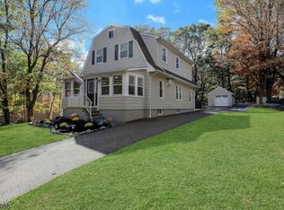 172 Yawpo Ave, Oakland Boro, NJ 07436