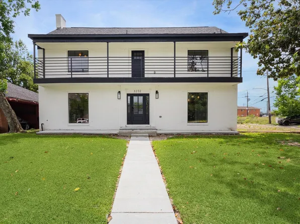 3202 Parkwood Dr, Houston, TX 77021