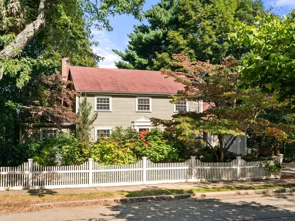 65 Shornecliffe Rd, Newton, MA 02458