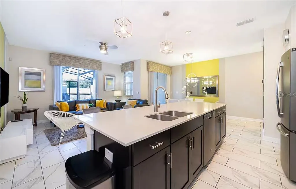 4 bed, 3.0 bath, 1914 sqft, $3,000 — Photo 3