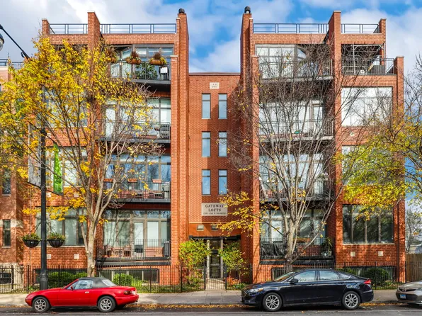 1738 W Belmont Ave APT 2F, Chicago, IL 60657