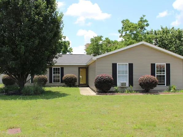206 Eden Ct, Dothan, AL 36301
