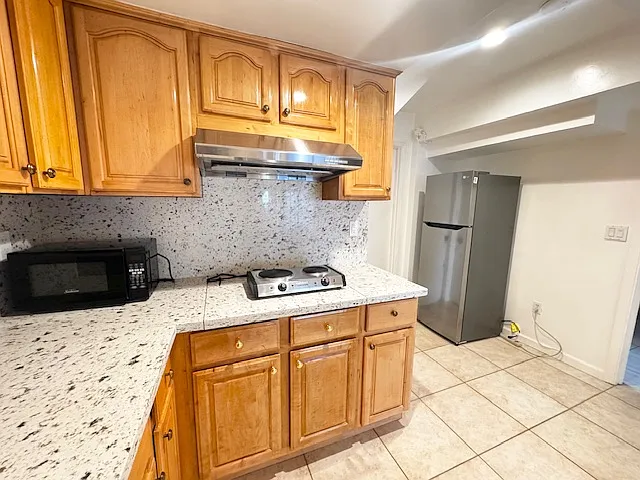 2 bed, $2,650 — Photo 2