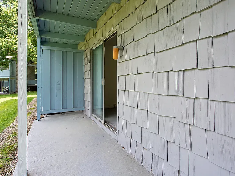Parker Street Apartments — Photo 10