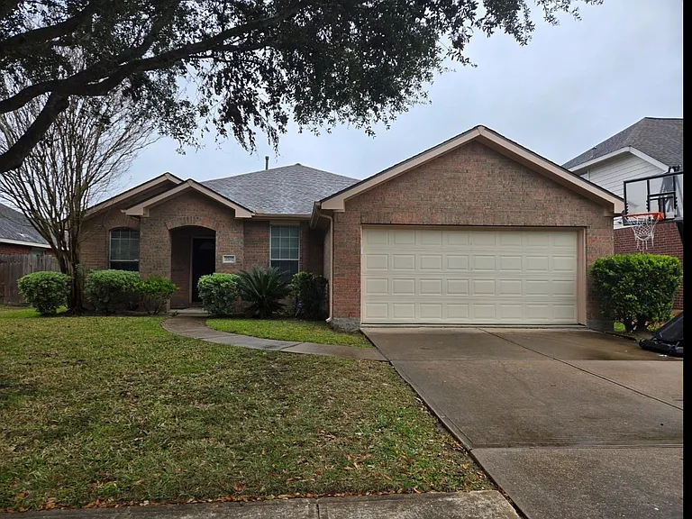 2707 Hewn Rock Way — Photo 2