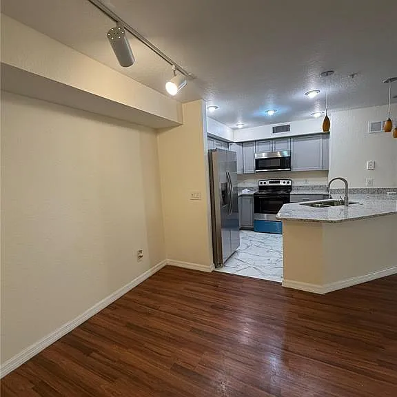 831 Camargo Way #205 — Photo 2