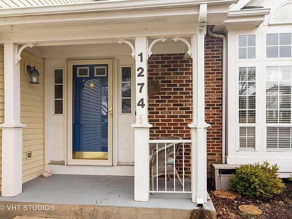 2nd image of 1274 Lexington Ln