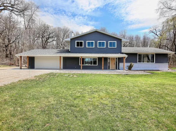 25755 E Comfort Dr, Chisago City, MN 55013