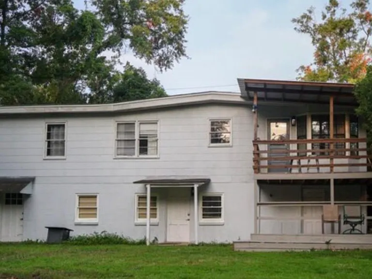 1505 Atkamire Dr — Photo 2