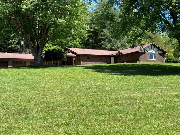 192 State Route 3308, South Shore, KY 41175