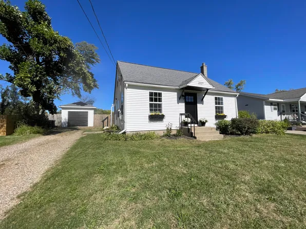 2227 Lansing Ave, Portage, MI 49002