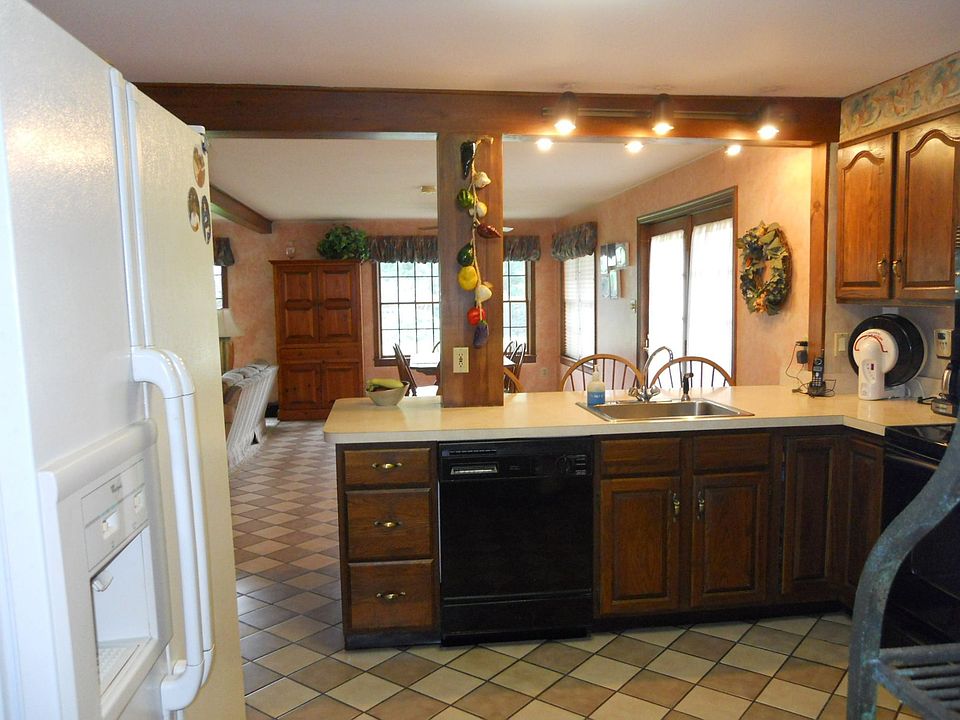 Kitchen / Family room