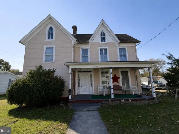 207 S Washington St, Snow Hill, MD 21863