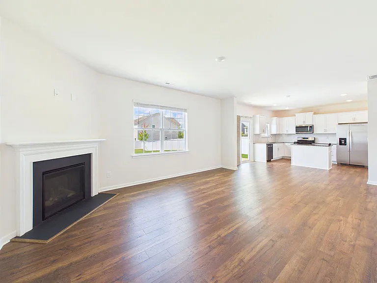8185 Kennesaw Dr — Photo 13
