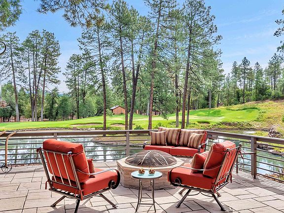 2nd image of 403 E Island Cir