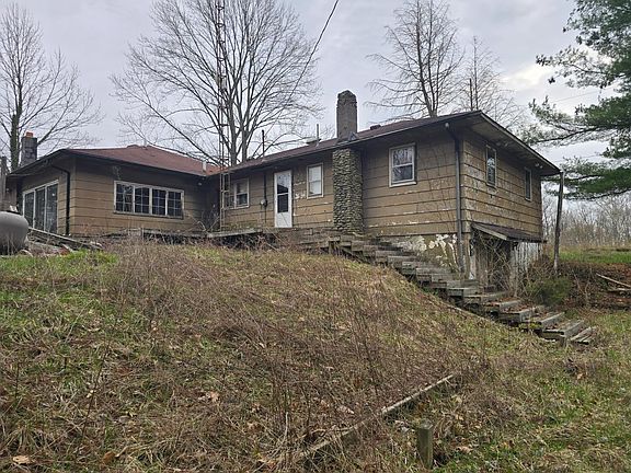 3rd image of 1926 E Little Bear Rd